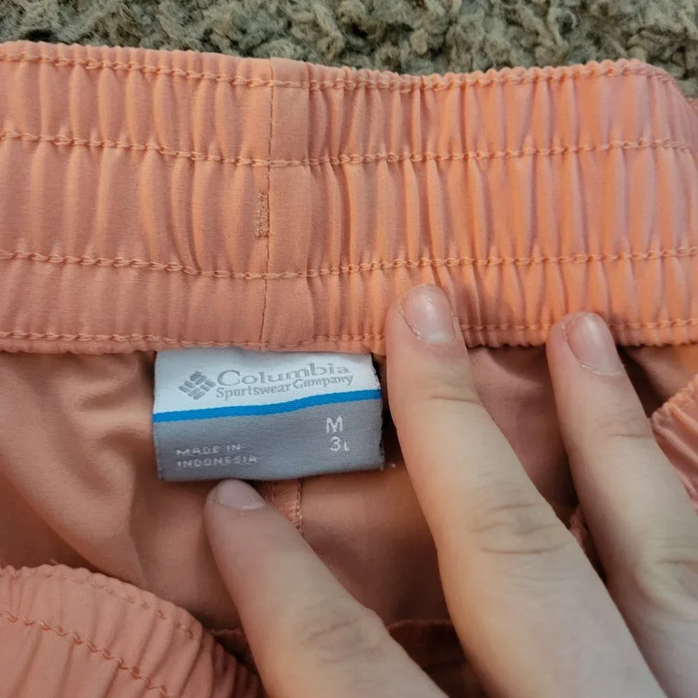 2 pairs of Columbia mesh shorts - Picture 2 of 3